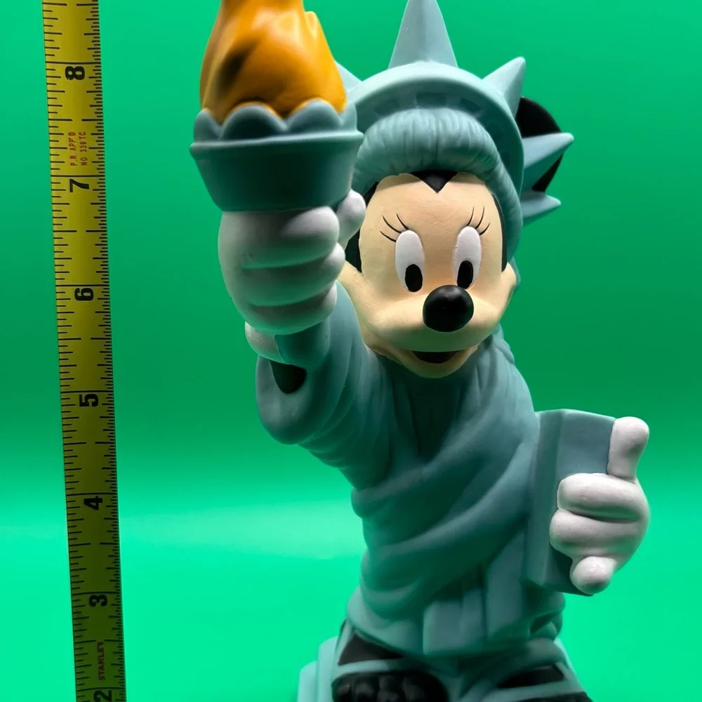 Disney Minnie Mouse Plastic Statue Of Liberty Coin Bank Kids Room Collectors